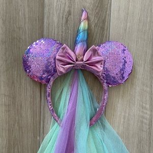 Disney Parks Minnie Mouse Ears Pink Purple Sequin Unicorn Rainbow Veil Headband